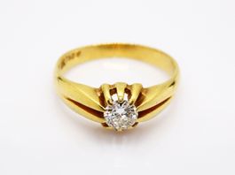Solitär mit Diamant in Gelbgold
