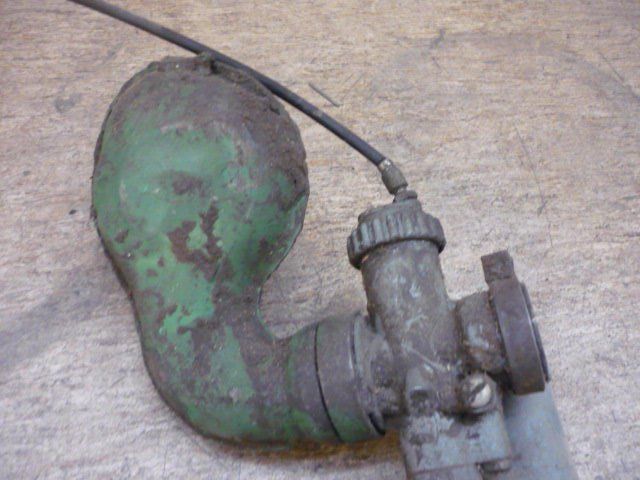 Accessori per altri veicoli: Vergaser für Traktor  Oldtimer, – Difettoso da Belp venduto da Polexli 2