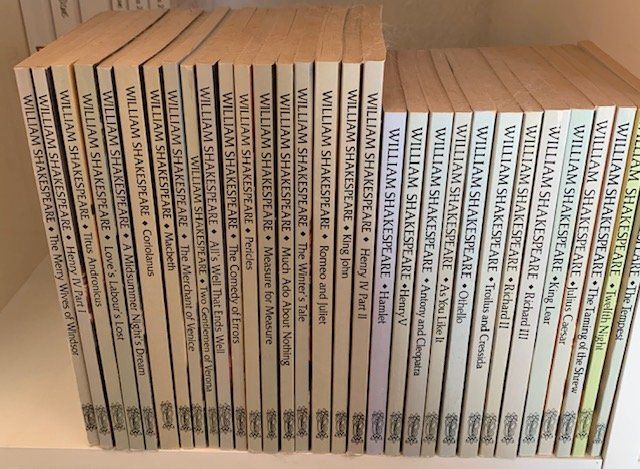 Libri: William Shakespeare komplette Serie English – Nuovo (secondo la descrizione) da Veltheim AG venduto da rolo71 1