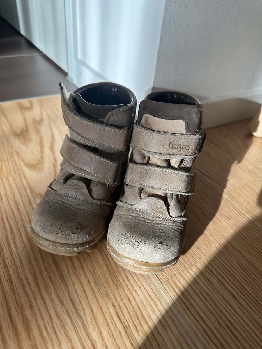 Herrenschuhe: Stiefeletten Grösse 24 Beige – Gebraucht aus Zürich von Essences 2