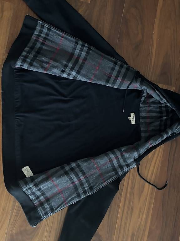 Maglioni & Felpe: Pull zippé Burberry taille XL – Nuovo e nell'imballaggio originale da Lausanne venduto da and_9kkm 1