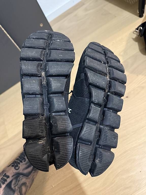 On Chaussures hommes: ON Waterproof – D'occasion à Sulgen par flo_p2dj 2