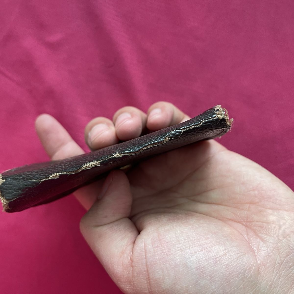 Louis Vuitton Portafogli: Vintage Louis Vuitton brown monogram key holder wallet – Difettoso da Genève venduto da FoundTears 4