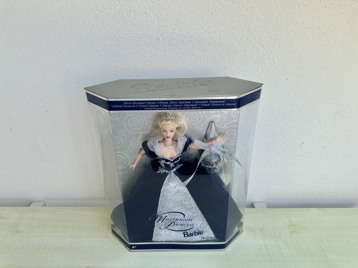Bambole: Vintage 2000 Millennium Princess Barbie – Nuovo (secondo la descrizione) da Zürich venduto da Kat_5557 1