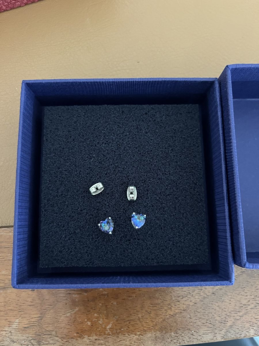 Orecchini pendenti & Orecchini a lobo: Boucle d’oreille Swarovski – Usato da Neuchâtel venduto da Ariane_vn00