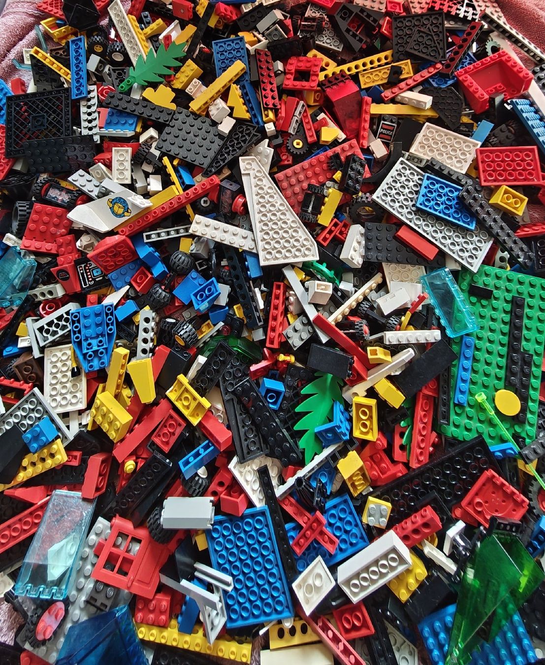 Lego Giocattoli: Lego "Schrott" ca. 2,2 Kilo – Usato da Effretikon venduto da Superkarin7