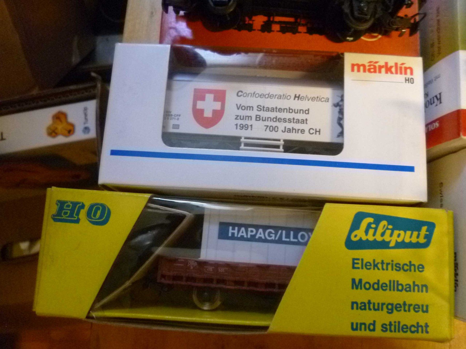 Modelleisenbahnen: Lot Güterwagen 12 Stk. H0 DC – Gebraucht aus Rickenbach BL von umro11 3