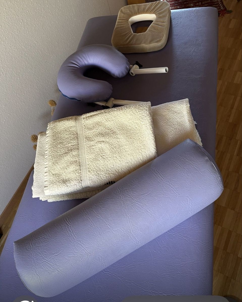 Tavoli: Table de massage en bois – Usato da Rolle venduto da maggie53 3