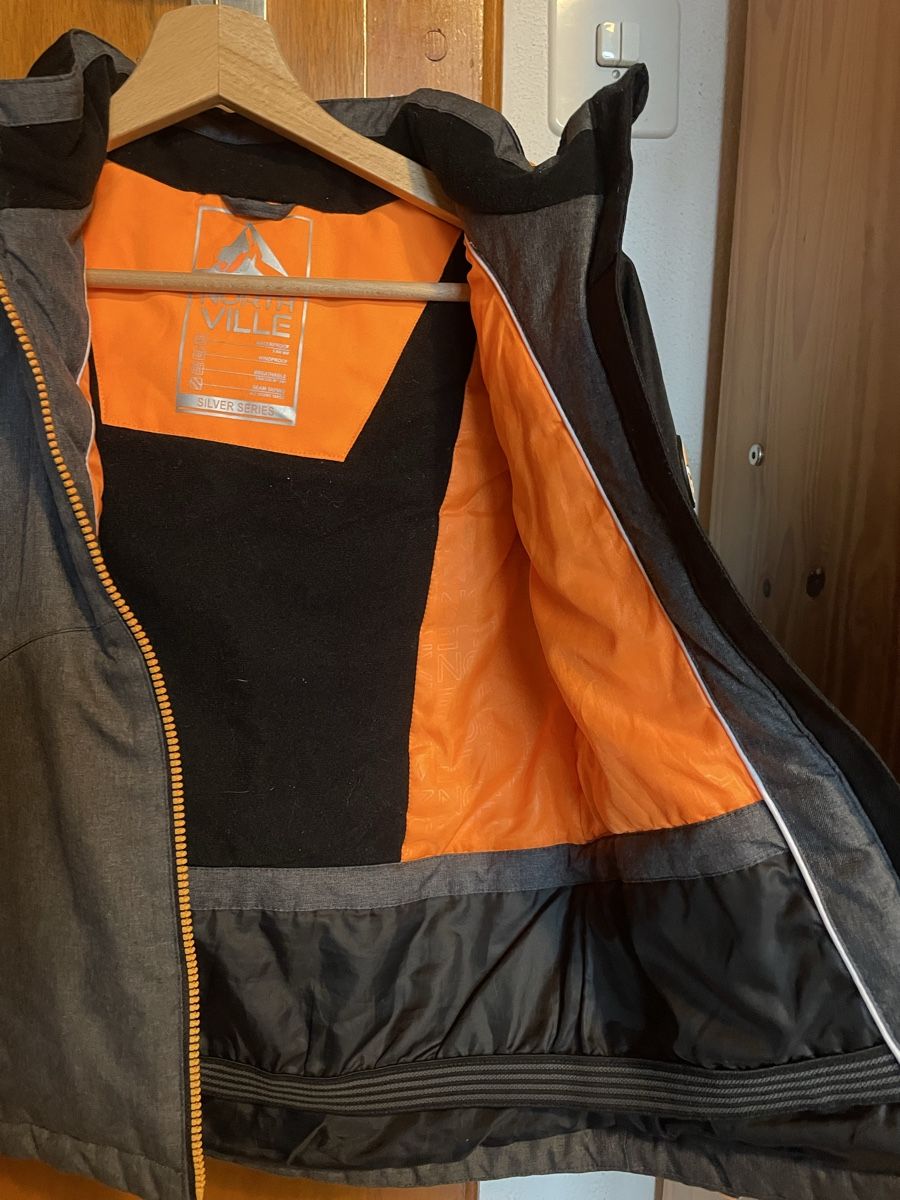 Giacche: Veste de ski 134 – Usato da Grattavache venduto da Benterra 1
