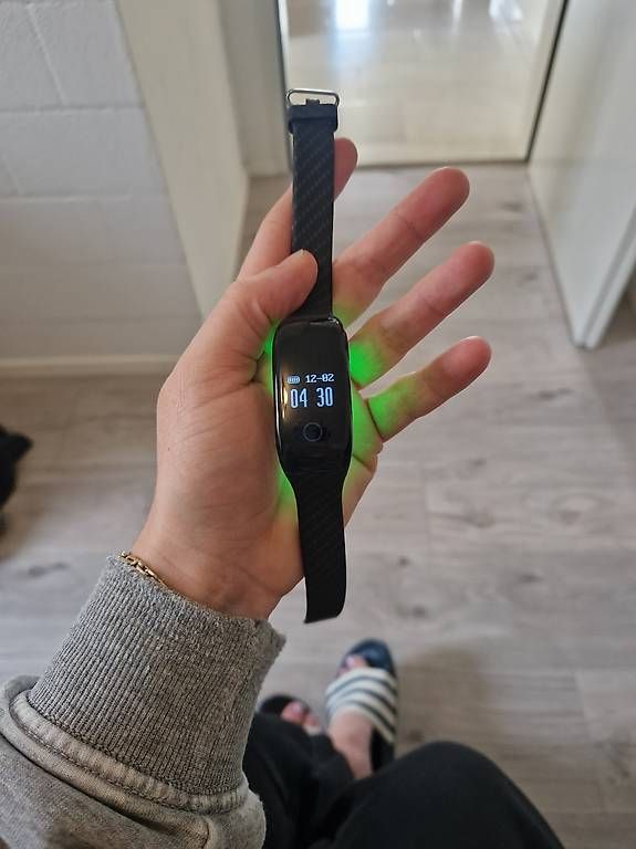 Smartwatch: Fitnesstracker  – D'occasion à Winterthur par aal_s5hf