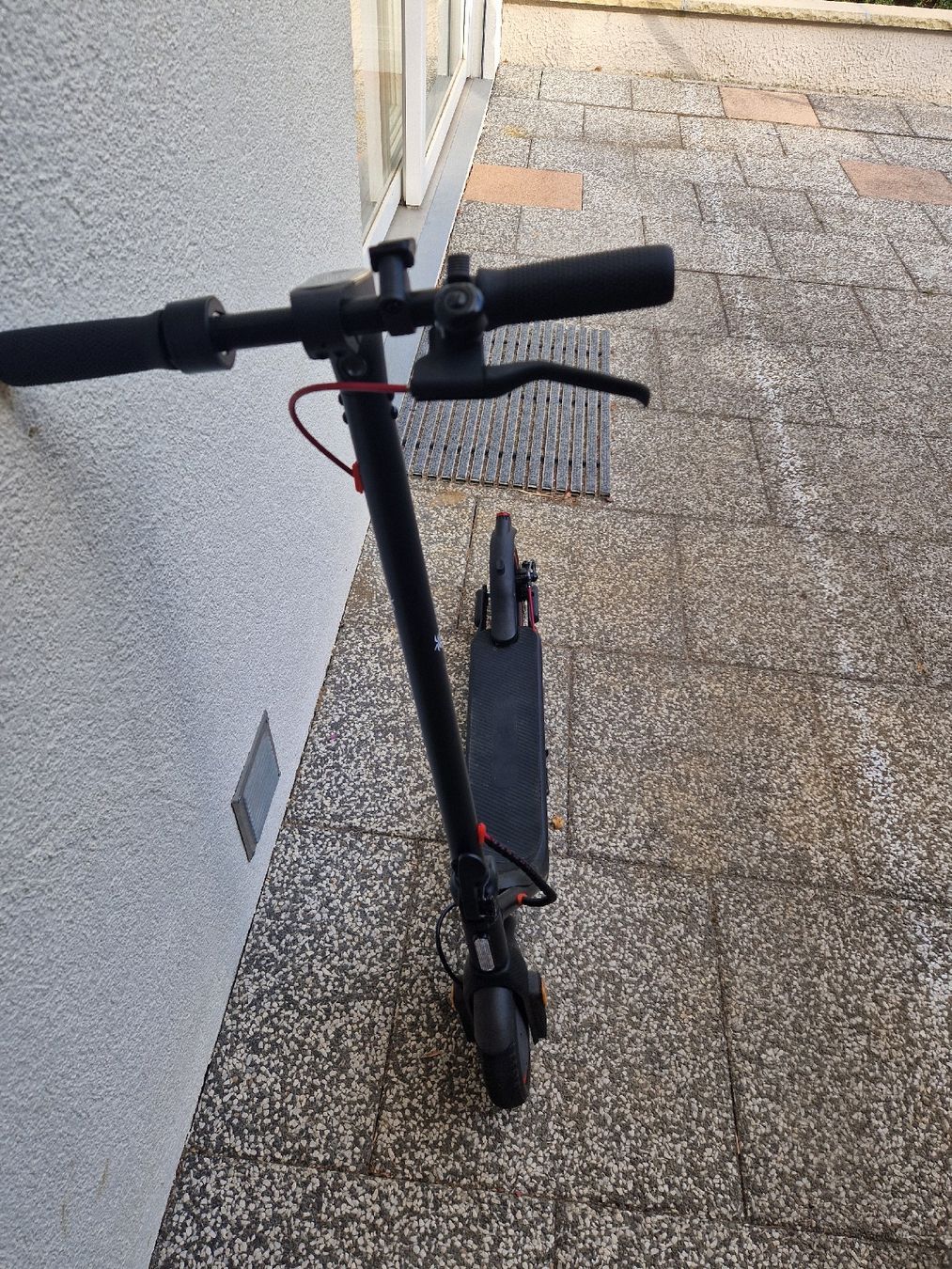 Scooters: Elektroroller schwarz gebraucht funktionstüchtig – D'occasion à Merzligen par buffi14