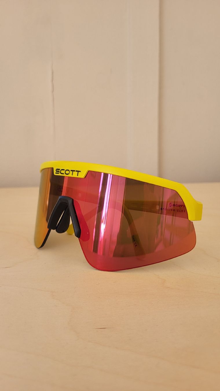 Scott Occhiali & Lenti: Lunettes de soleil SCOTT – Usato da Auvernier venduto da Yncho 4