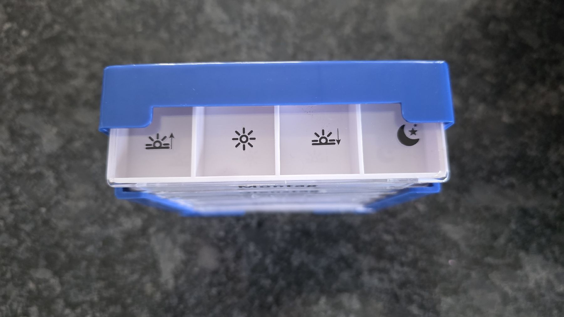 Recipients et similaires: Wochen-Tablettenbox blau mit 7 Tageseinsätzen – D'occasion à Niederbüren par isa_s9jx 1