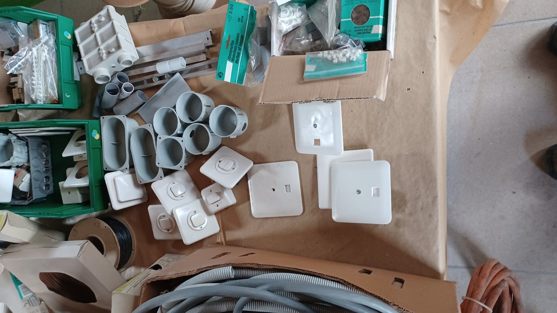Interrupteurs: Div. Elektromaterial – D'occasion à Immensee par bubi19 5