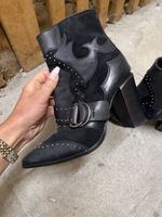 Schwarze Leder Stiefeletten Gr. 37 mit Nieten - Herbst!