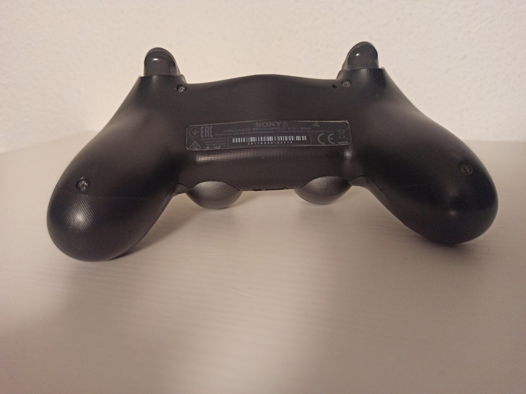 Manettes: Original Controller Sony PS4 Wireless DualShock 4 V2 B – D'occasion à Oberweningen par mar_87mx 6