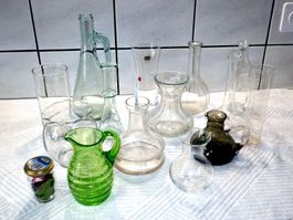 Konvolut, Glaswaren, Vasen, Gläser, Öl- und Essigkrüge etc.