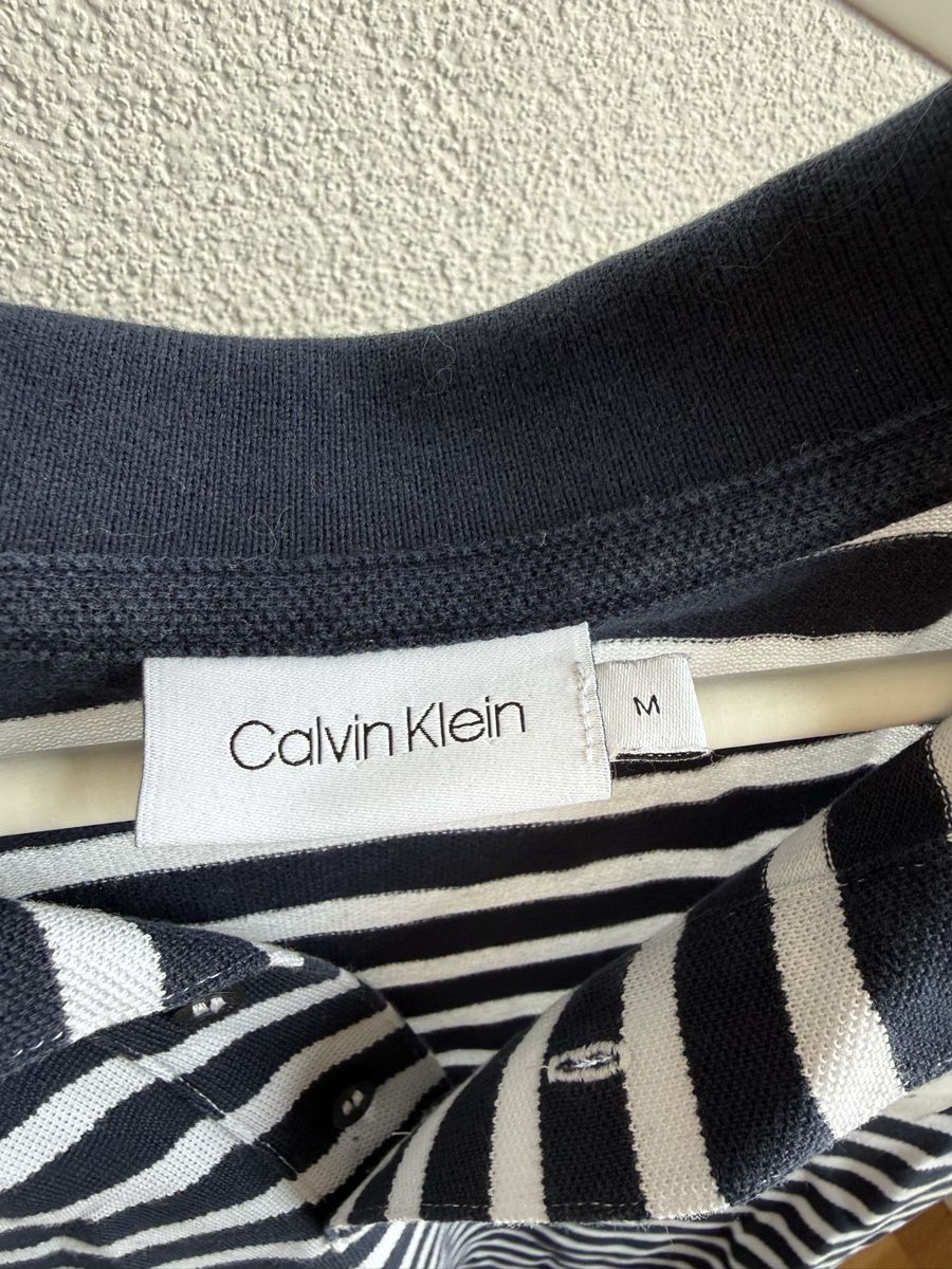 Calvin Klein Polo-Shirts: Calvin Klein Poloshirt, Gr. M – Gebraucht aus Lyss von Schuschuu. 2