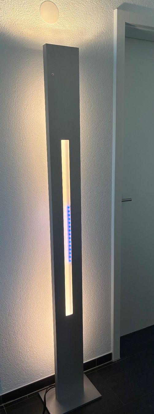 Lampade: Stehleuchte Modern Aluminium – Usato da Ersigen venduto da Texmex2 1