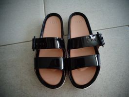 UGG SANDALEN GR.38 *NEU*
