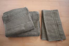 Frottee: JJBenson, 2x Waschlappen 2x Handtuch/Duschtuch, NEU