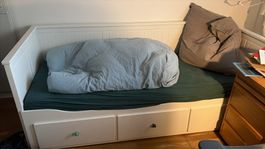 Hemnes Daybed, ausziehbar, mit Schubladen