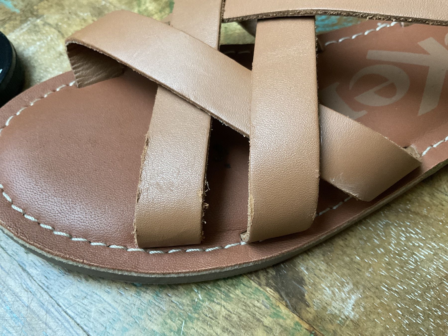 Kickers Chaussures filles: Kickers Ledersandale Gr.37 – D'occasion à Bachenbülach par Sybeco 8