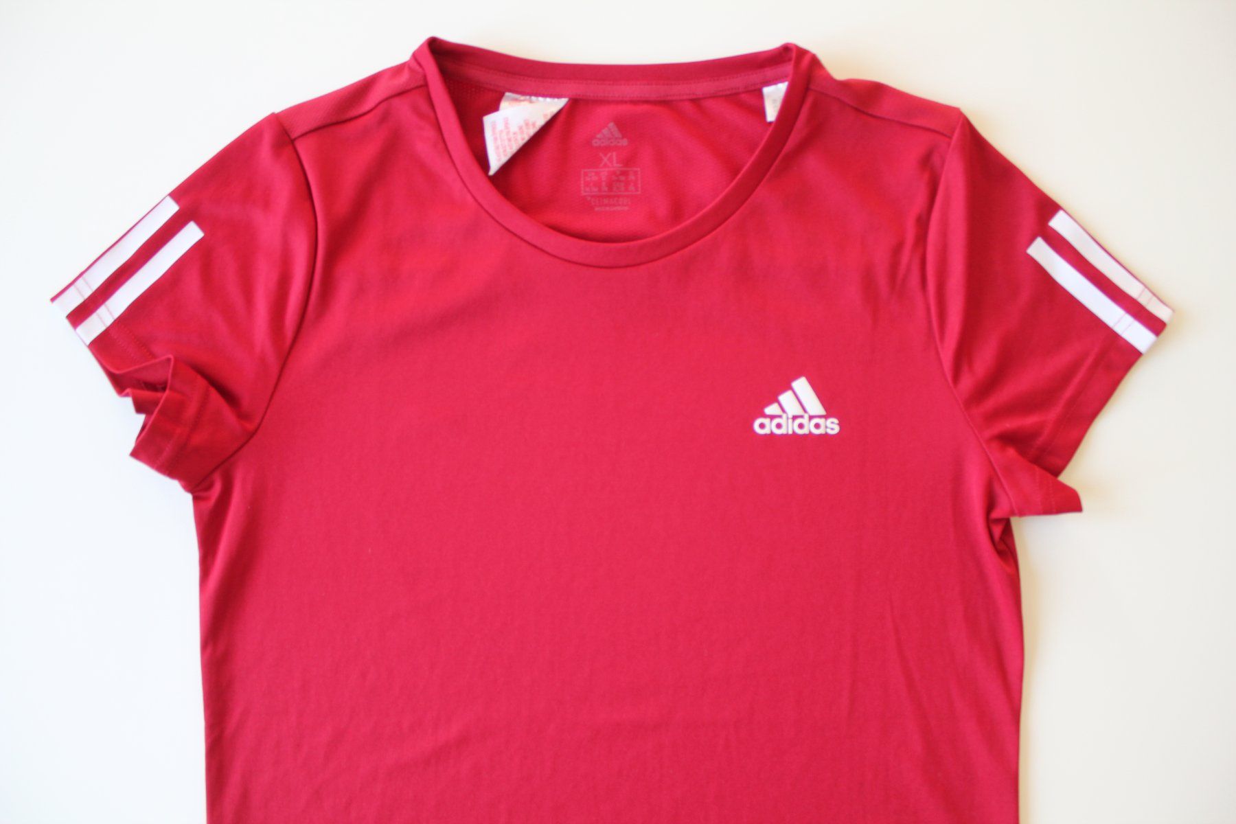 Adidas Blusen, T-Shirts & Tops: T-shirt Adidas climacool t. 170 – Gebraucht aus Peseux von Gilloss 1