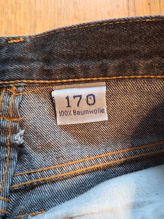 Jeans: Vintage High Waist Jeans – Gebraucht aus Zürich von lau_sx6z 2