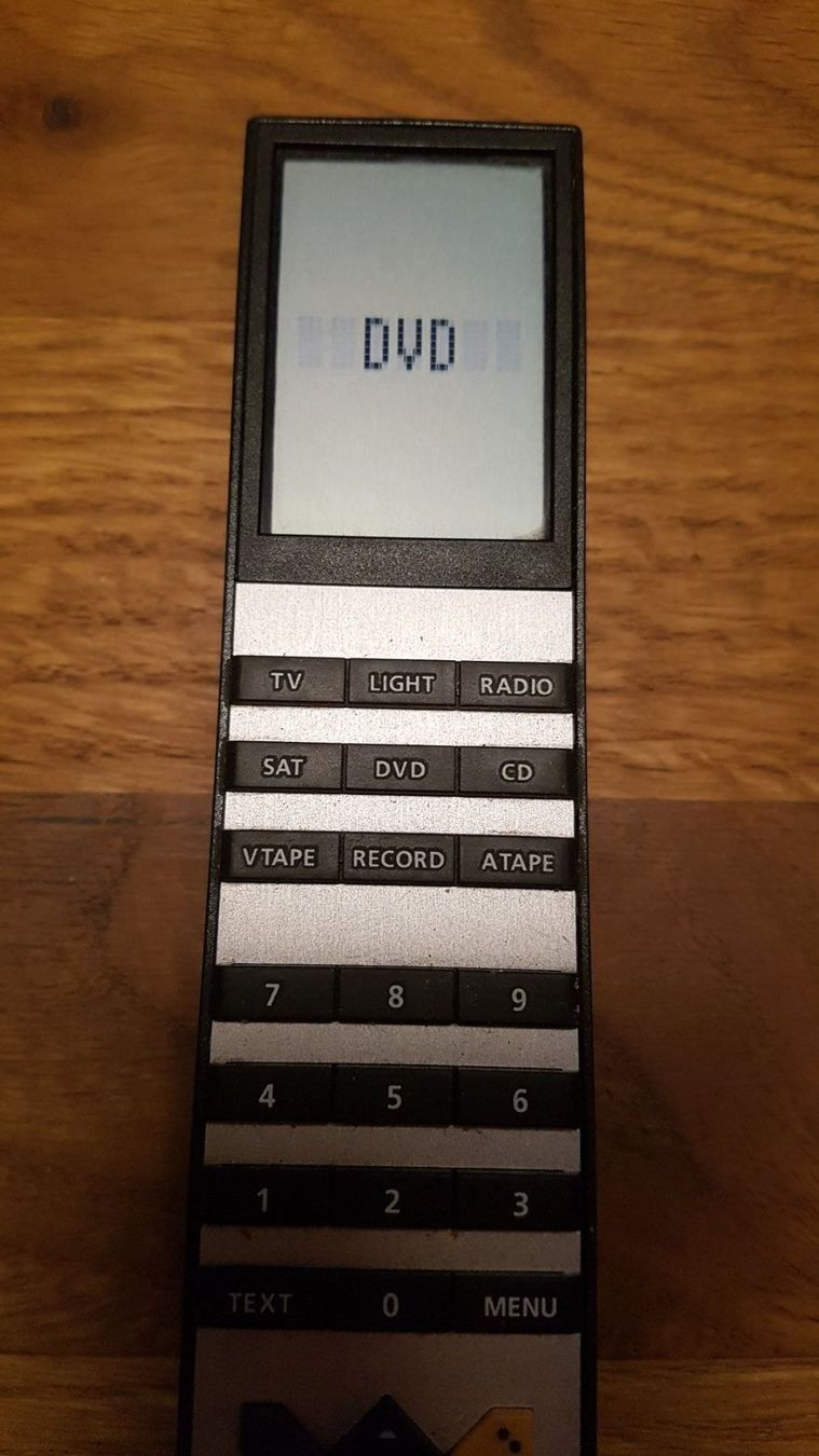 Bang & Olufsen Telecomandi: Bang&Olufsen Beo4 mit DVD Taste !! – Usato da Zürich venduto da Lina049 3