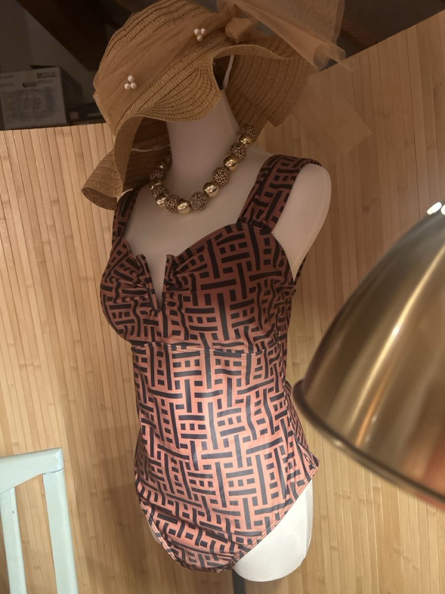 Costumi da bagno & Bikini: Moderner Badeanzug Grösse L Neu – Nuovo e nell'imballaggio originale da Bettlach venduto da Aresdiego 1