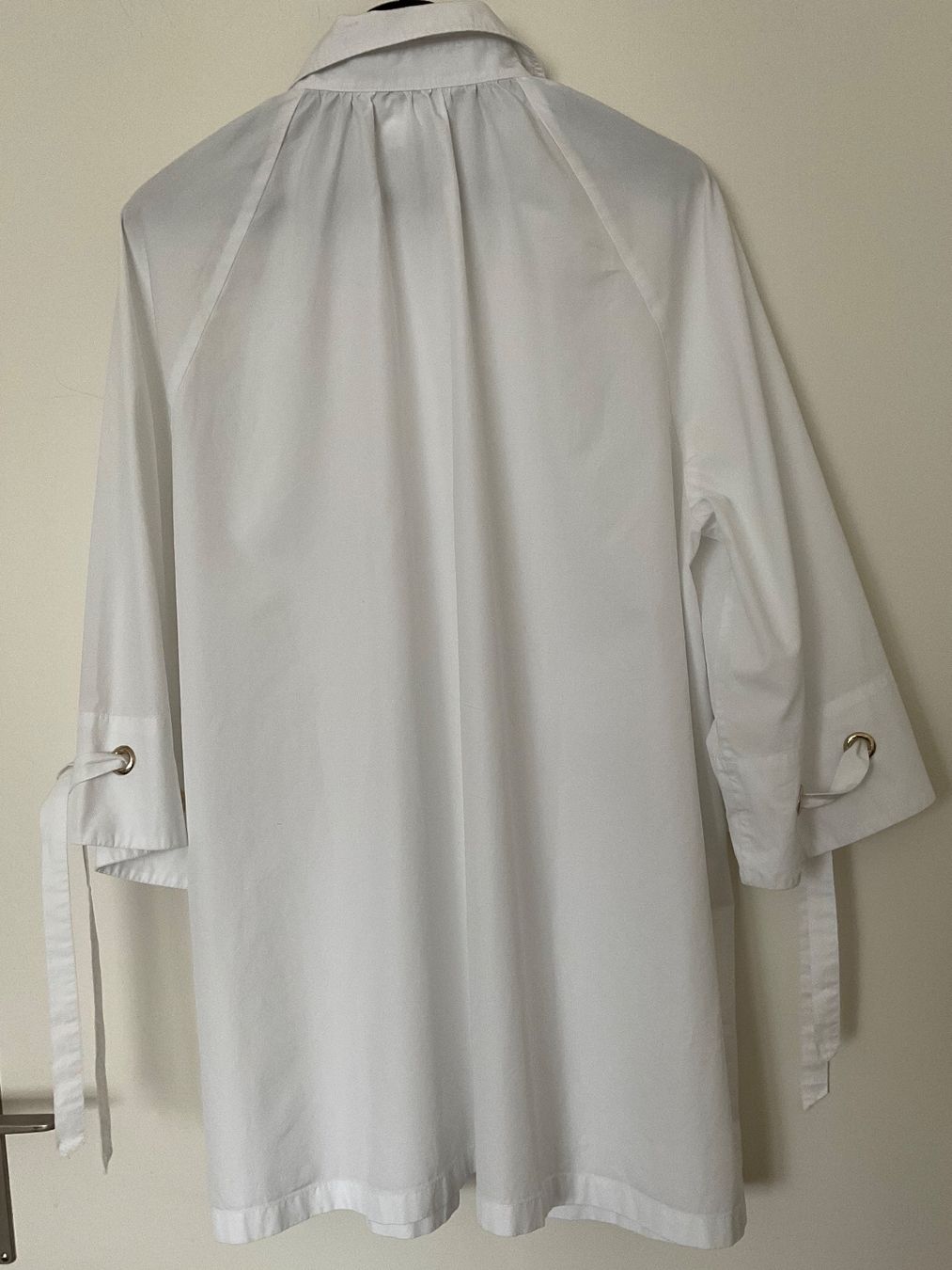 Max Mara Camicette: MAX MARA oversize Bluse Gr L weiss Neuwertig – Nuovo (secondo la descrizione) da Urdorf venduto da alda02 2