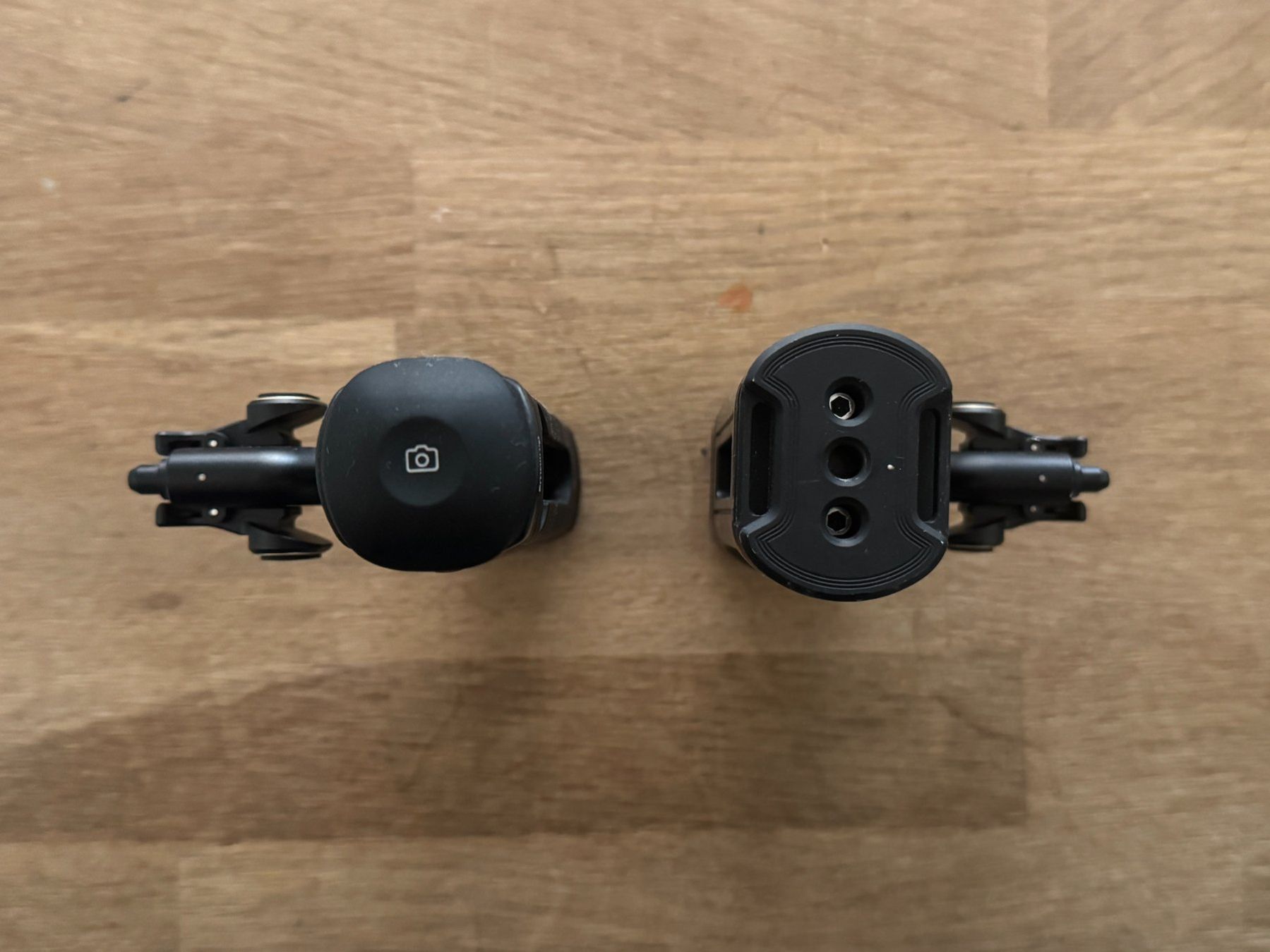 Covers & Schutzfolien: SmallRig iPhone 15 Pro Halterung mit 2 Halterungen – Gebraucht aus Zürich von Scharl95 6