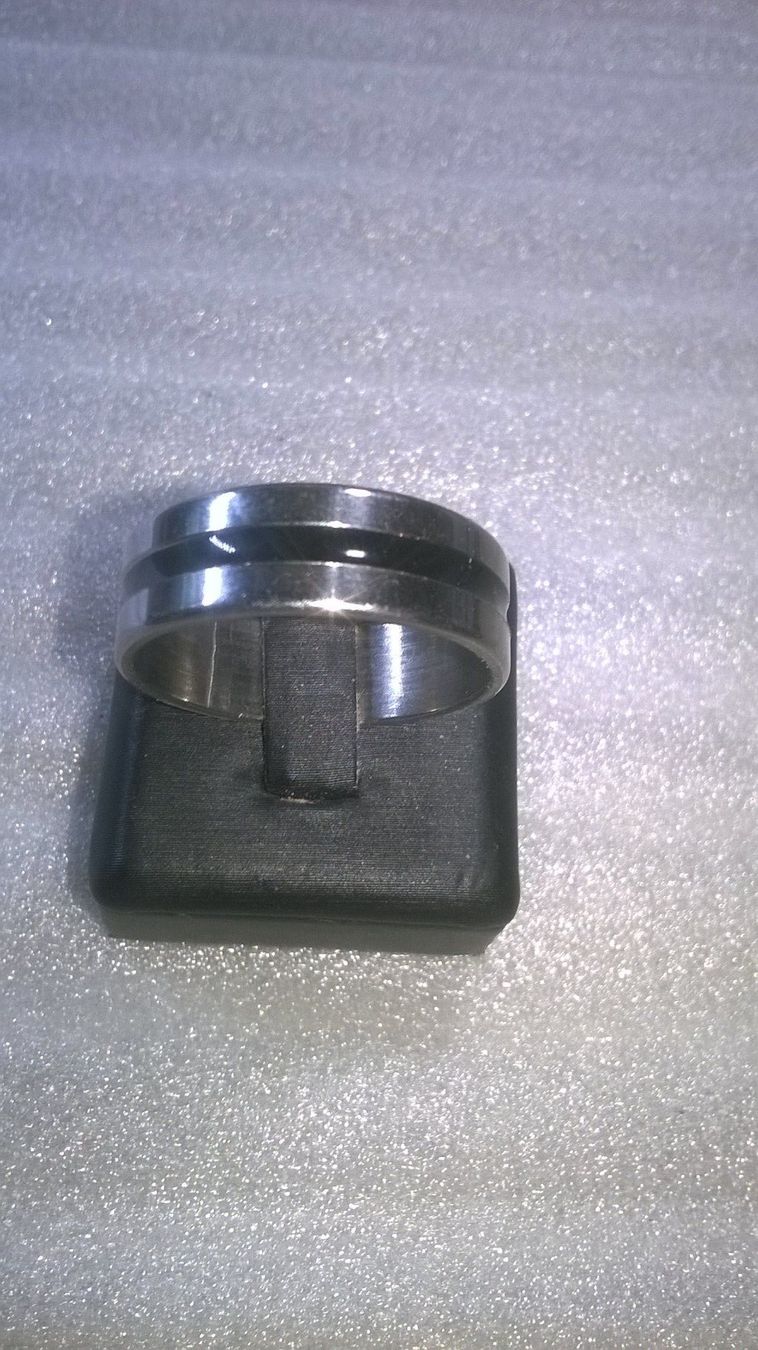 Anelli: RING EDELSTHAL,,,SILBER FARBE MIT SCHWARZ GEMACHT – Nuovo (secondo la descrizione) da Basel venduto da bijoutrie_4