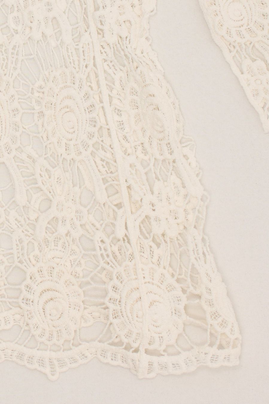 Top: Blouse Dentelle Blanche Manches 3/4 T. L – Usato da Fribourg venduto da re-fine 5
