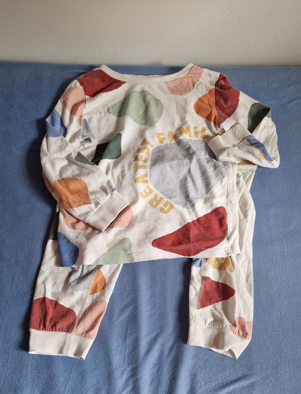 Lotti & Set di vestiti: Jungs Kleiderpaket Grösse 104 – Usato da Pomy venduto da tch_bsz6 5