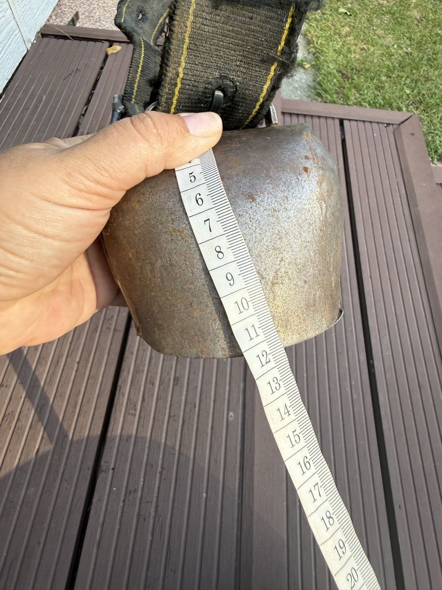 Campanacci mucche: Cloche ancienne – Usato da Chessel venduto da Voyages--2020 2