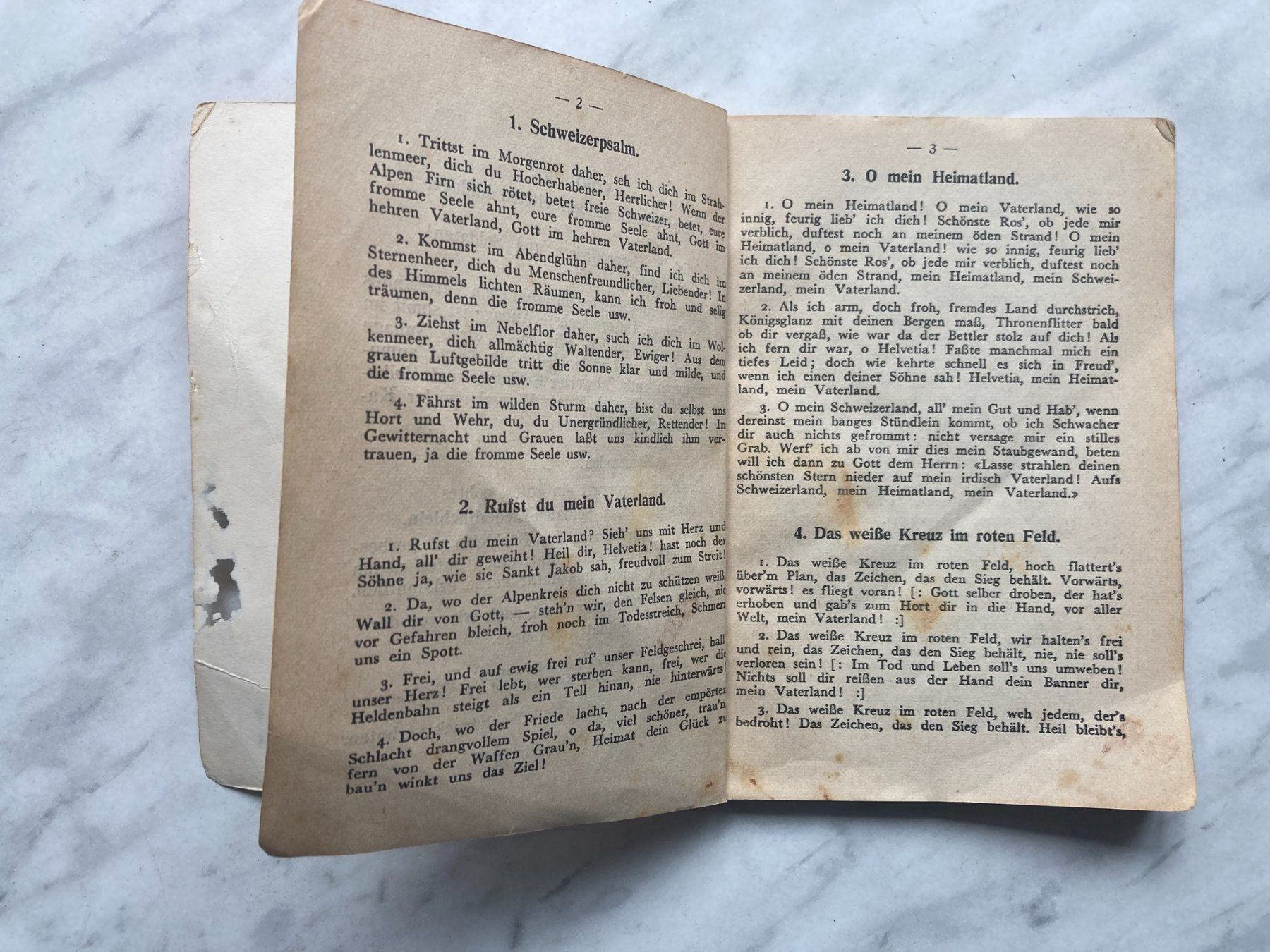 Bücher: Lieder Büchlein Schweizer Armee – Gebraucht aus Mirchel von buecher_wurm 2