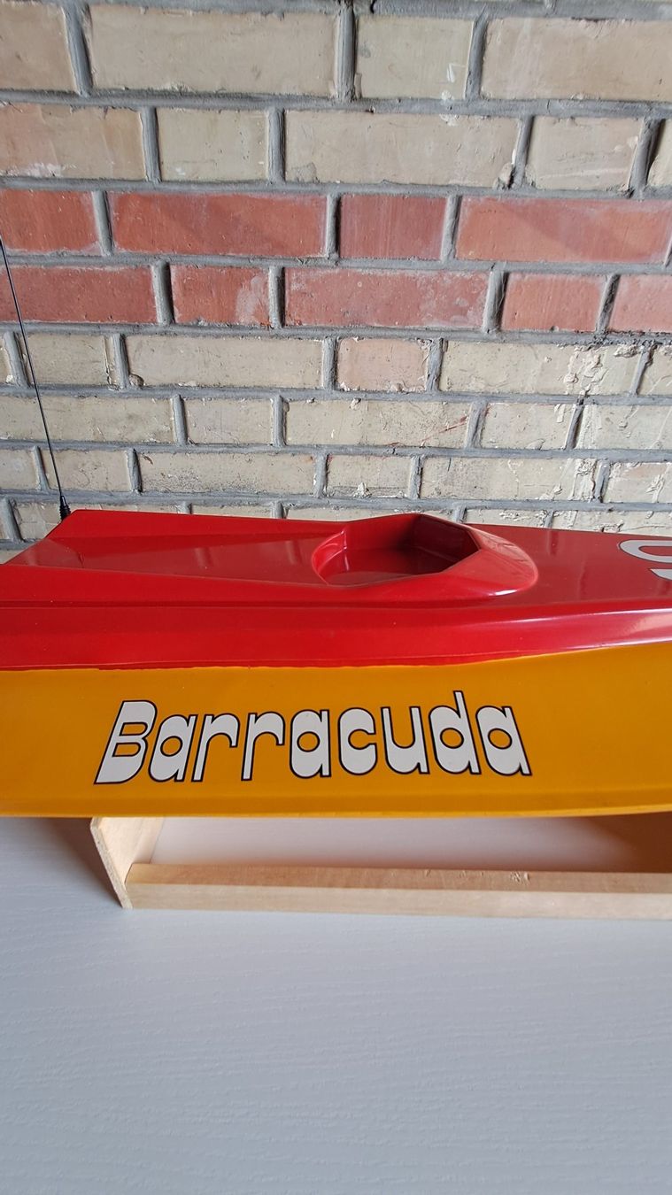 Kits de montage: Vintage Rennboot Barracuda Modellboot Nr.10 – D'occasion à Rickenbach ZH par Insider-Deko 2