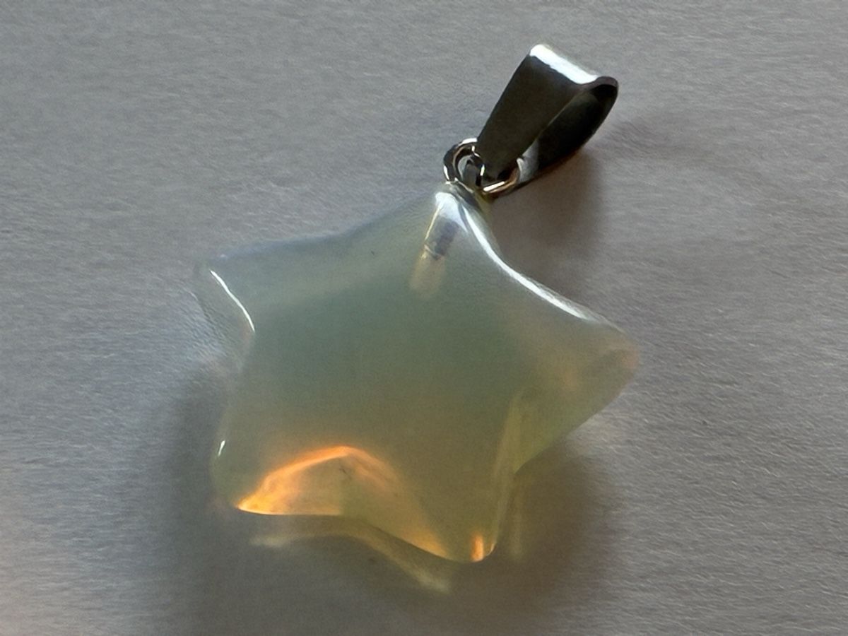 Ciondoli: Opalite star pendant silver/ white translucent colored – Usato da Basel venduto da cat_sq5m 3
