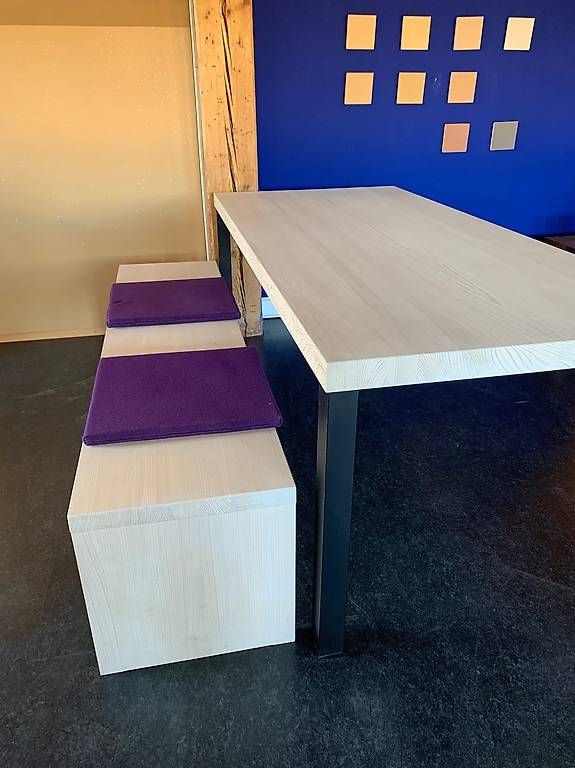 Tavoli: Massivholztisch mit Bank – Usato da Rohrbach venduto da holzx