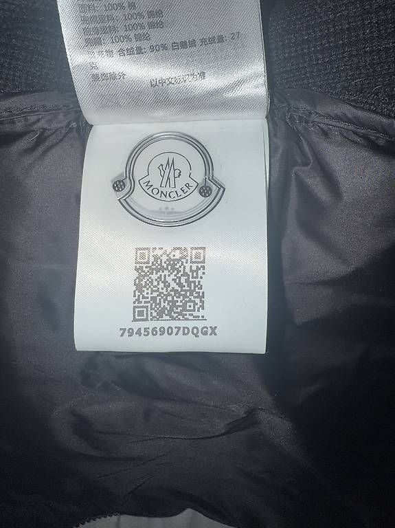 Moncler Giacche: Moncler jacke – Usato da Uetikon am See venduto da abd_hsw5 3