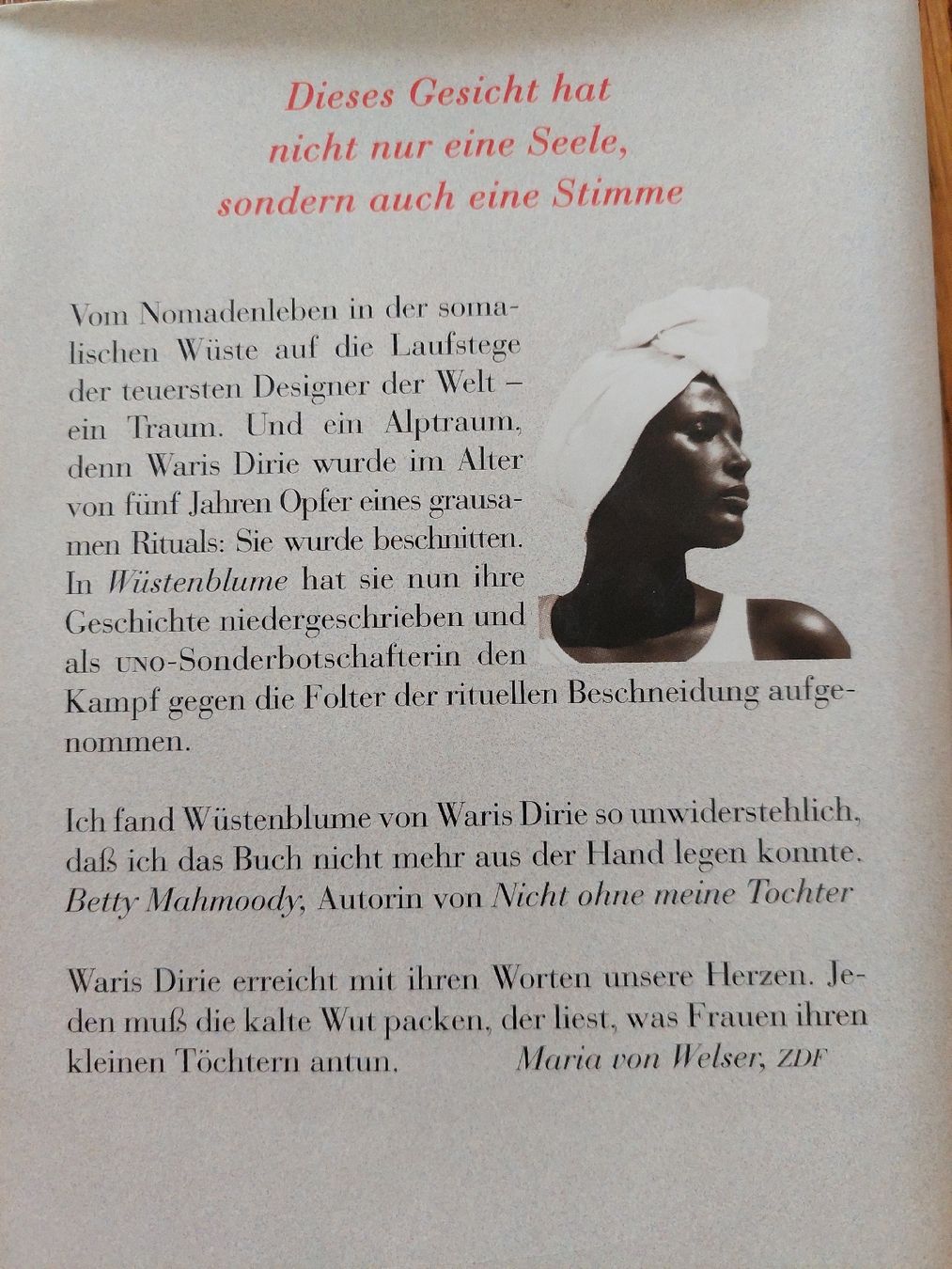 Libri: Waris Dirie - Wuestenblume – Usato da Neftenbach venduto da Kim_Baggi 1