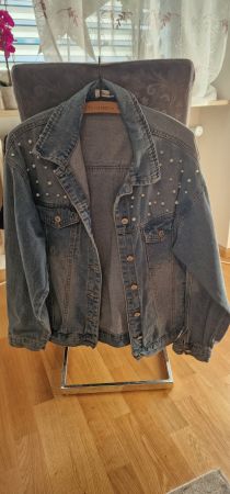 Miss Anna Jeansjacke mit Perlen, Grösse M, Top Zustand