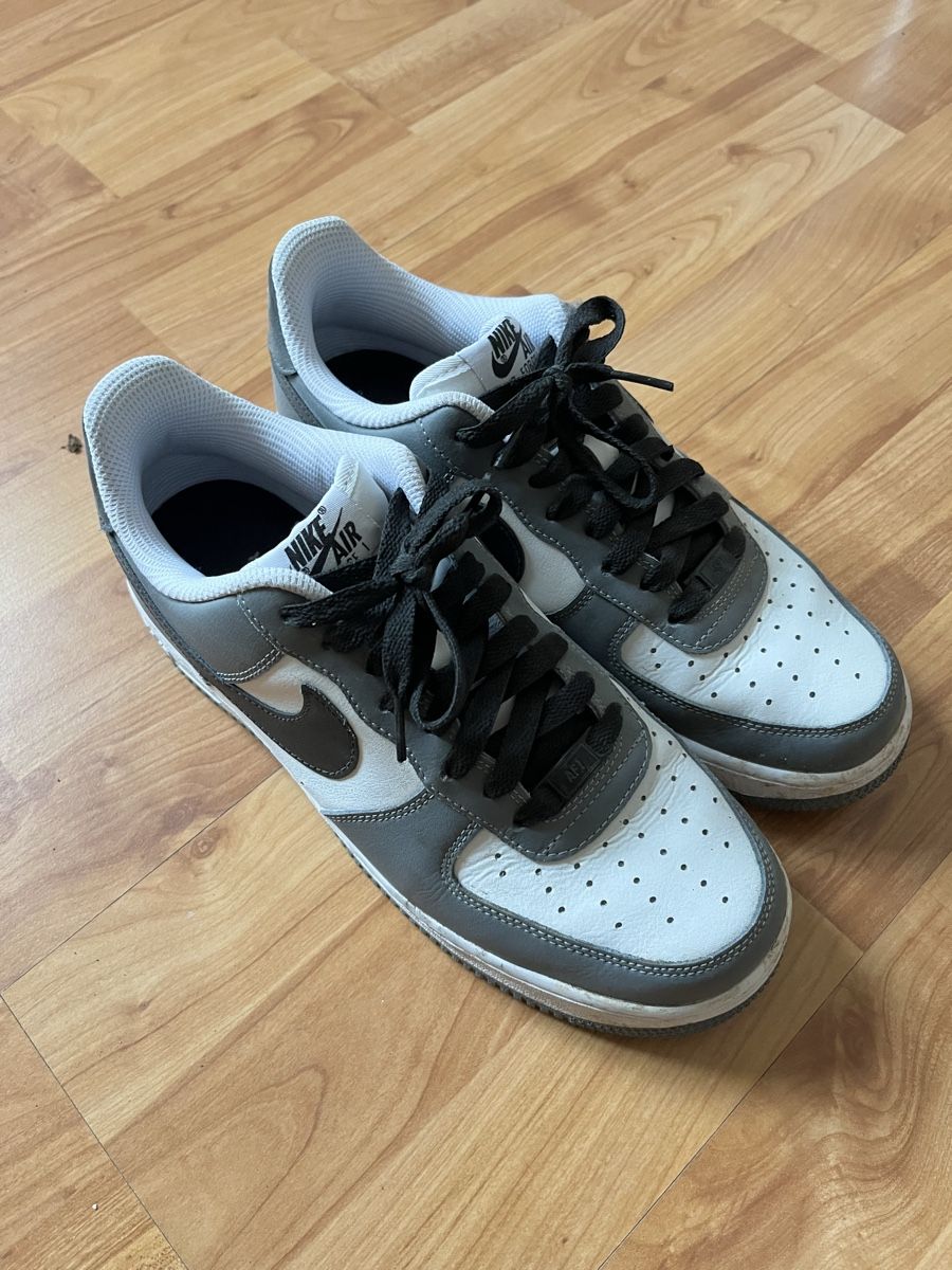 Nike Chaussures hommes: Nike Air Force 1 Custom – D'occasion à Solothurn par F.G10R 2
