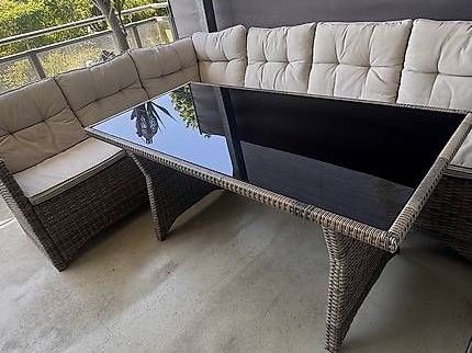 Set di tavolo e panche: Garten Lounge Rattan – Usato da Dübendorf venduto da Premium-Cars
