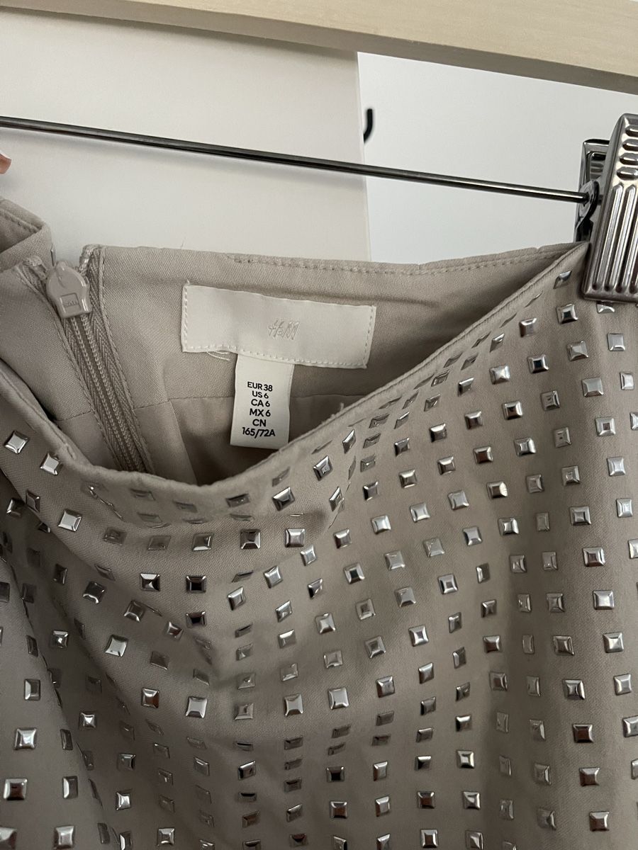 H&M Gonne: Minirock mit Pailletten – Usato da Zürich venduto da mel_87ct 1