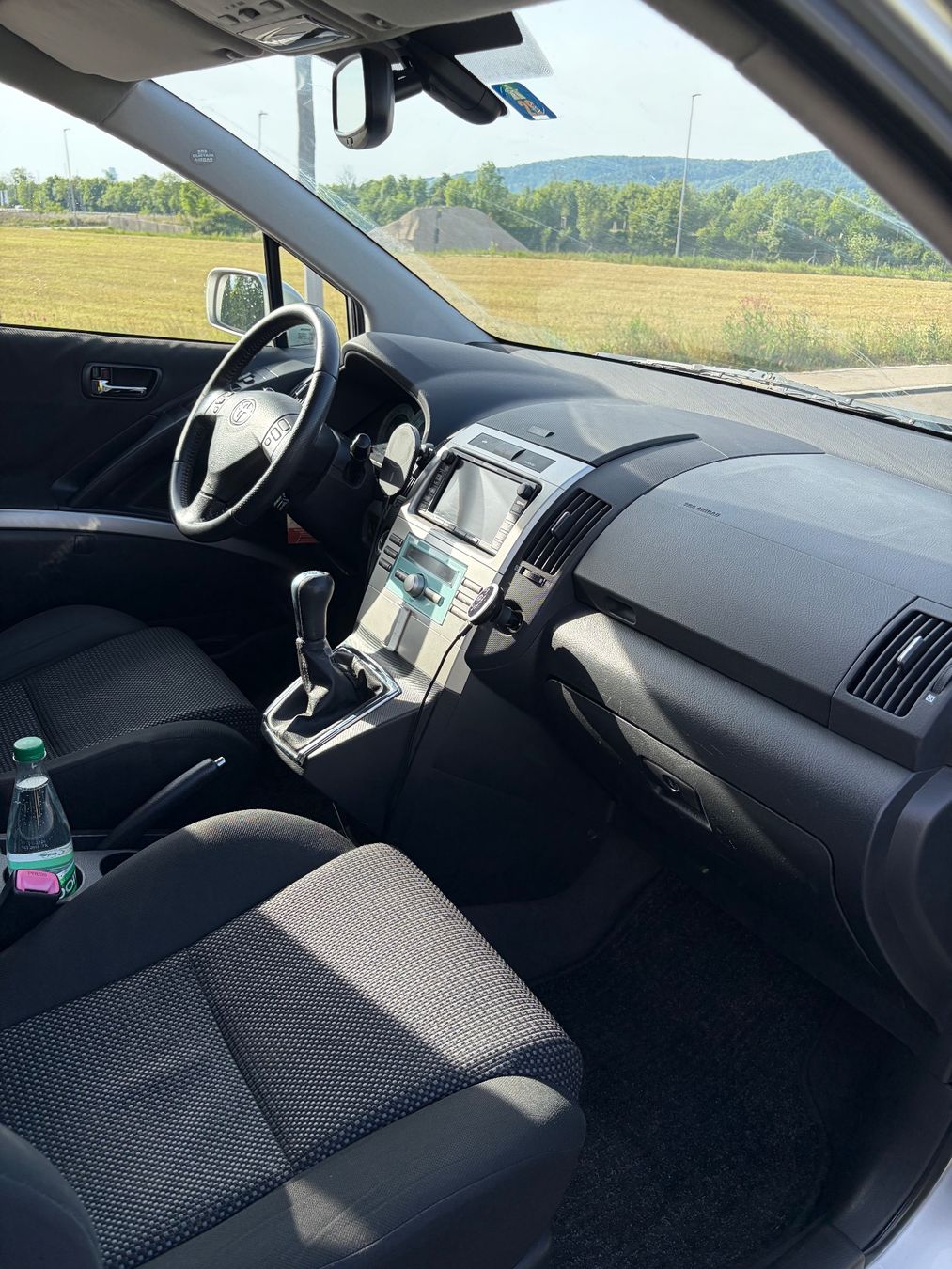 Toyota Automobili: Toyota corola verso – Usato da Pratteln venduto da Omega102 4