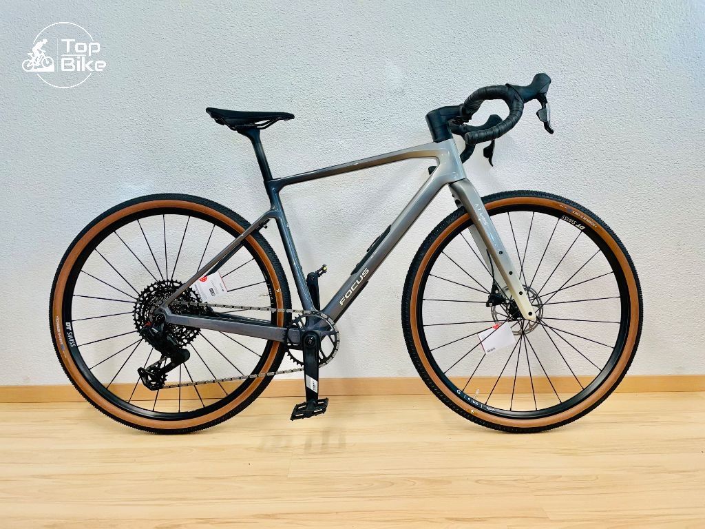 Focus Vélos: NEW Focus Atlas 8.8 M/54cm – Neuf avec emballage d'origine à Stallikon par TopBikeCH