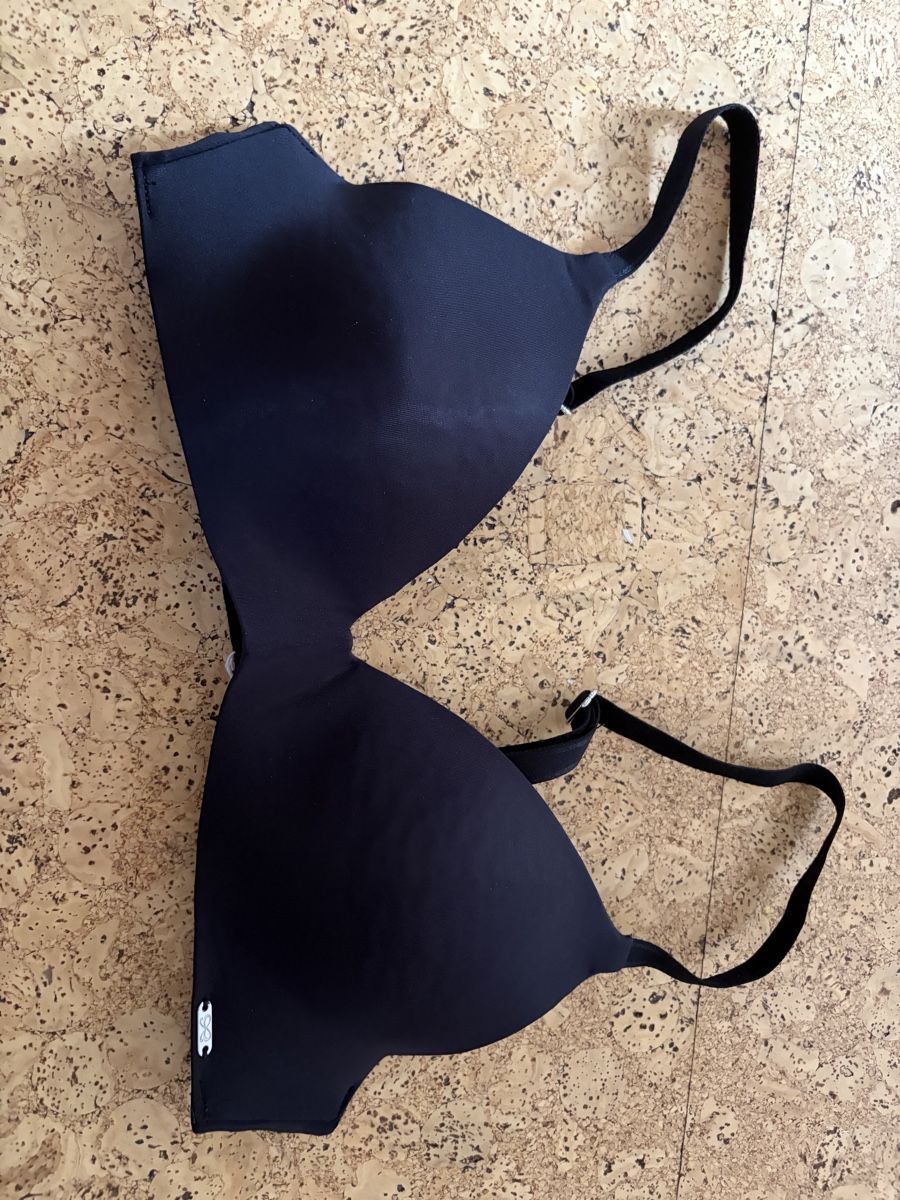 Hunkemöller Altra biancheria intima: Hunkemöller BH 75A – Usato da Wiler b. Seedorf venduto da Suenneli1980